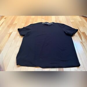 Lululemon soft jersey short sleeve - large - black